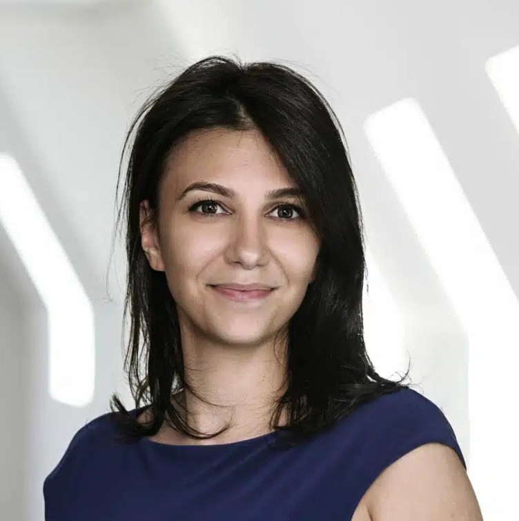 Estelle Arakelian, Cheuvreux